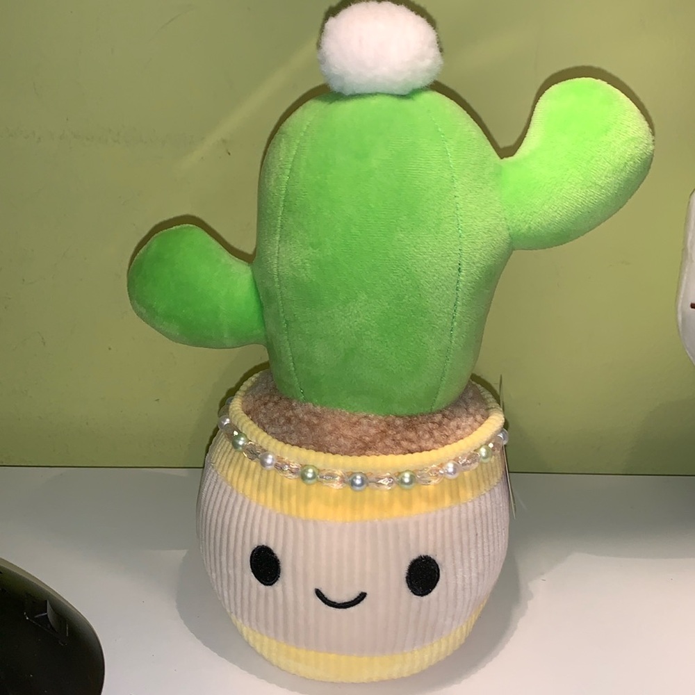 Smoochy pals plush plant No watering nwt